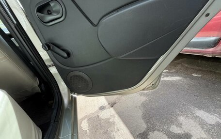Renault Sandero I, 2011 год, 600 000 рублей, 16 фотография