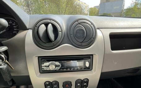 Renault Sandero I, 2011 год, 600 000 рублей, 17 фотография