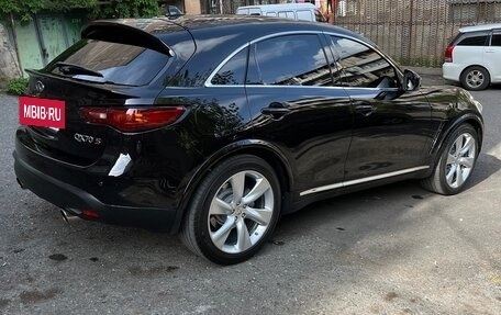 Infiniti QX70, 2014 год, 2 300 000 рублей, 4 фотография