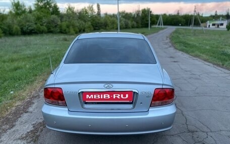 Hyundai Sonata IV рестайлинг, 2005 год, 550 000 рублей, 6 фотография