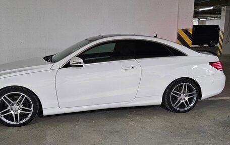 Mercedes-Benz E-Класс, 2013 год, 2 450 000 рублей, 4 фотография