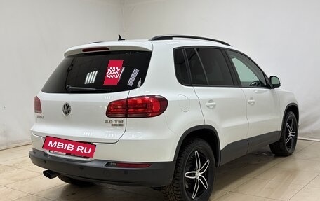Volkswagen Tiguan I, 2016 год, 1 990 000 рублей, 6 фотография