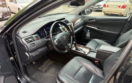 Toyota Camry, 2016 год, 2 300 000 рублей, 6 фотография