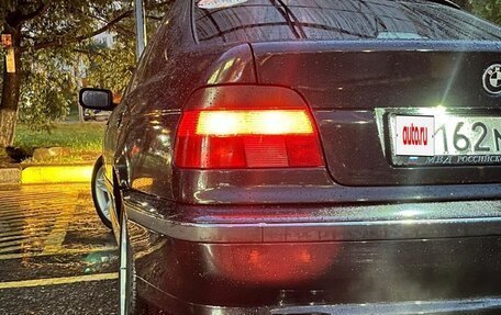 BMW 5 серия, 2000 год, 750 000 рублей, 3 фотография