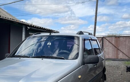 Chevrolet Niva I рестайлинг, 2004 год, 350 000 рублей, 4 фотография