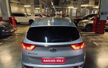 KIA Sportage IV рестайлинг, 2018 год, 2 499 000 рублей, 7 фотография
