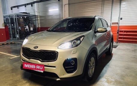 KIA Sportage IV рестайлинг, 2018 год, 2 499 000 рублей, 3 фотография
