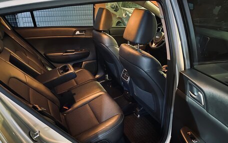 KIA Sportage IV рестайлинг, 2018 год, 2 499 000 рублей, 16 фотография