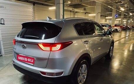 KIA Sportage IV рестайлинг, 2018 год, 2 499 000 рублей, 10 фотография