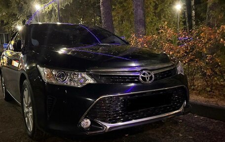 Toyota Camry, 2015 год, 2 200 000 рублей, 4 фотография