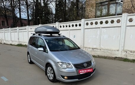 Volkswagen Touran III, 2007 год, 679 999 рублей, 8 фотография