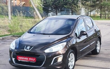 Peugeot 308 II, 2012 год, 570 000 рублей, 2 фотография