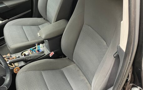 Toyota Corolla, 2018 год, 1 950 000 рублей, 5 фотография