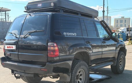 Toyota Land Cruiser 100 рестайлинг 2, 2002 год, 2 300 000 рублей, 3 фотография