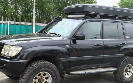 Toyota Land Cruiser 100 рестайлинг 2, 2002 год, 2 300 000 рублей, 16 фотография