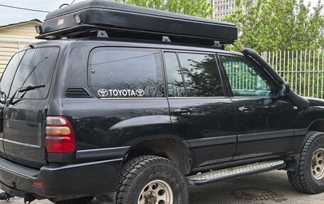 Toyota Land Cruiser 100 рестайлинг 2, 2002 год, 2 300 000 рублей, 19 фотография