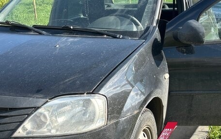 Renault Logan I, 2015 год, 310 000 рублей, 2 фотография