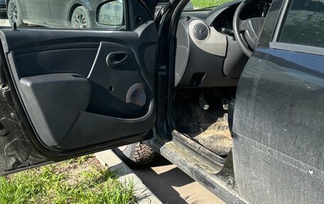 Renault Logan I, 2015 год, 310 000 рублей, 8 фотография