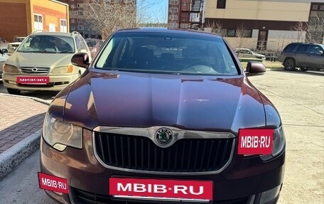 Skoda Superb III рестайлинг, 2011 год, 1 180 000 рублей, 2 фотография