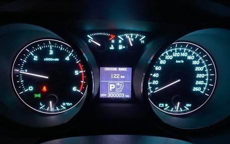 Toyota Land Cruiser 200, 2011 год, 3 300 000 рублей, 3 фотография