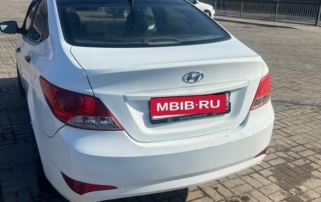 Hyundai Solaris II рестайлинг, 2013 год, 630 000 рублей, 4 фотография