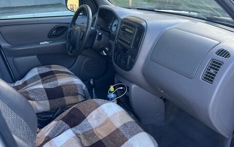 Ford Escape II, 2001 год, 300 000 рублей, 10 фотография