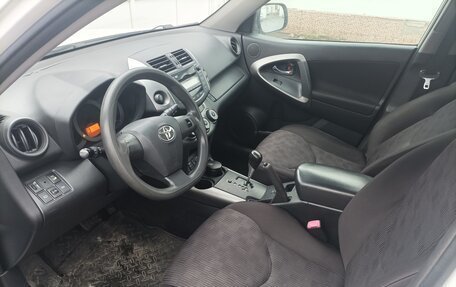Toyota RAV4, 2010 год, 1 240 000 рублей, 8 фотография