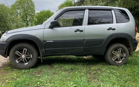 Chevrolet Niva I рестайлинг, 2013 год, 450 000 рублей, 3 фотография