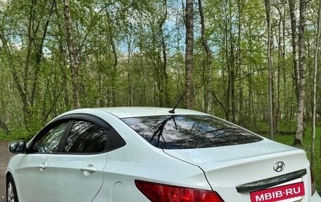 Hyundai Solaris II рестайлинг, 2013 год, 950 000 рублей, 5 фотография