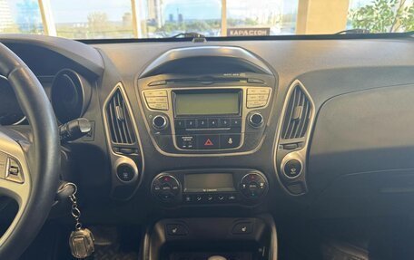 Hyundai ix35 I рестайлинг, 2010 год, 1 180 000 рублей, 12 фотография