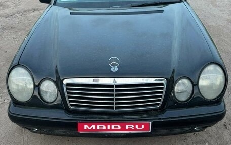 Mercedes-Benz E-Класс, 1998 год, 470 000 рублей, 1 фотография