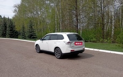 Mitsubishi Outlander III рестайлинг 3, 2012 год, 1 250 000 рублей, 1 фотография