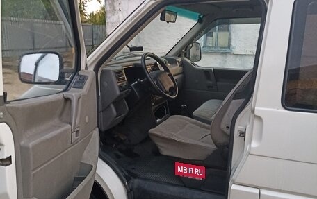 Volkswagen Transporter T4, 1997 год, 720 000 рублей, 4 фотография
