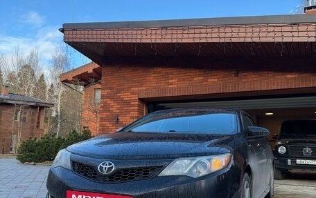 Toyota Camry, 2014 год, 1 650 000 рублей, 16 фотография