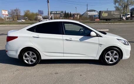Hyundai Solaris II рестайлинг, 2011 год, 1 095 000 рублей, 8 фотография