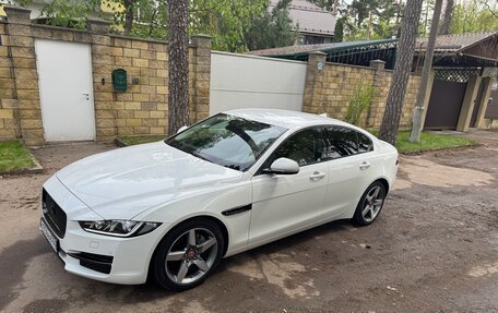 Jaguar XE I рестайлинг, 2015 год, 2 999 000 рублей, 2 фотография