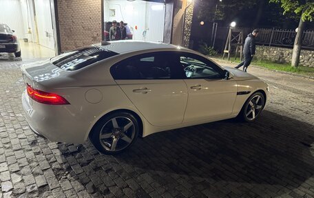 Jaguar XE I рестайлинг, 2015 год, 2 999 000 рублей, 13 фотография