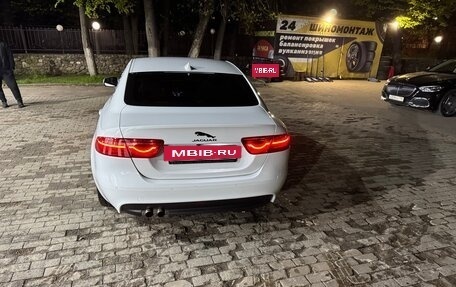 Jaguar XE I рестайлинг, 2015 год, 2 999 000 рублей, 14 фотография