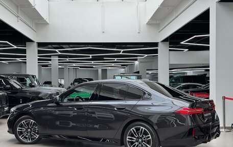 BMW 5 серия, 2024 год, 9 490 000 рублей, 4 фотография