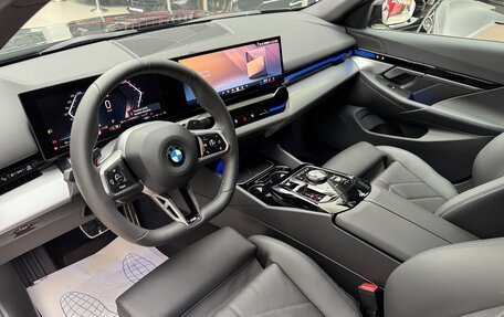 BMW 5 серия, 2024 год, 9 490 000 рублей, 17 фотография