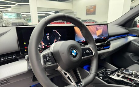 BMW 5 серия, 2024 год, 9 490 000 рублей, 18 фотография
