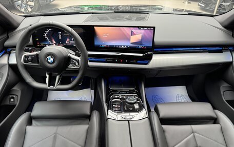 BMW 5 серия, 2024 год, 9 490 000 рублей, 20 фотография