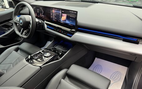 BMW 5 серия, 2024 год, 9 490 000 рублей, 27 фотография