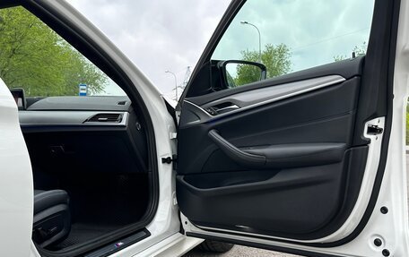 BMW 5 серия, 2018 год, 3 250 000 рублей, 13 фотография