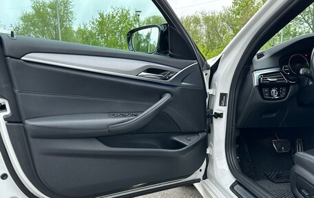 BMW 5 серия, 2018 год, 3 250 000 рублей, 15 фотография