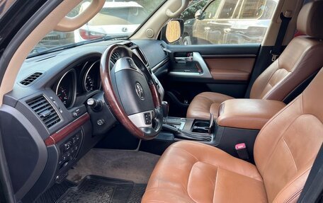 Toyota Land Cruiser 200, 2014 год, 4 600 000 рублей, 7 фотография
