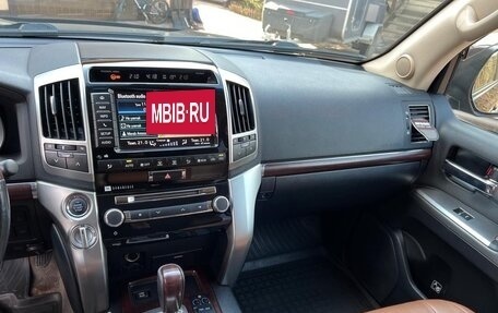 Toyota Land Cruiser 200, 2014 год, 4 600 000 рублей, 9 фотография
