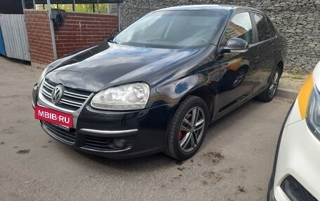 Volkswagen Jetta VI, 2009 год, 490 000 рублей, 2 фотография