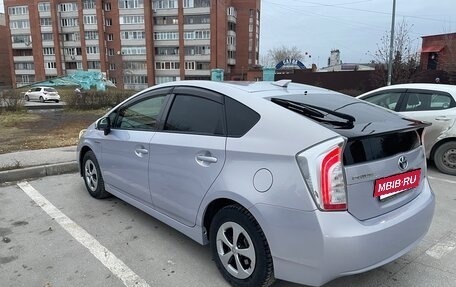 Toyota Prius, 2014 год, 1 300 000 рублей, 3 фотография