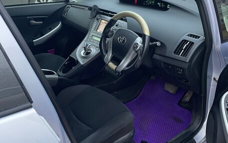 Toyota Prius, 2014 год, 1 300 000 рублей, 12 фотография